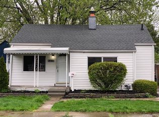 28080 Rosemont St, Roseville, MI