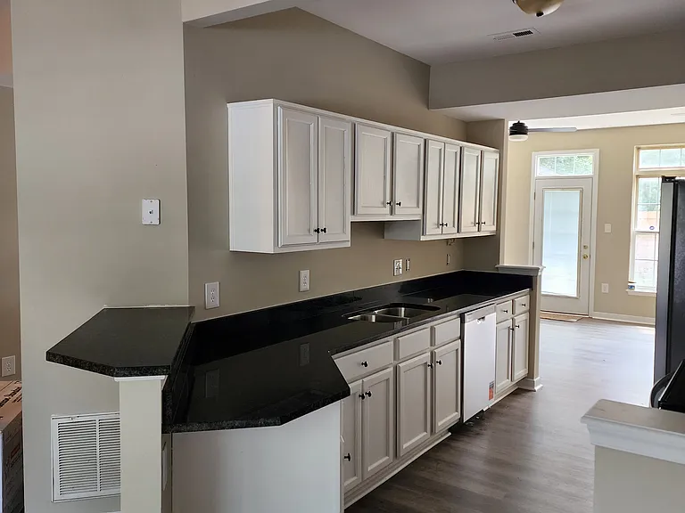 7718 Bogey Pl — Photo 3