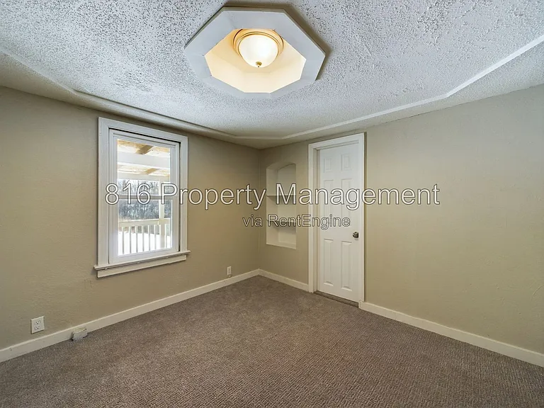 1013 W South Ave #2 — Photo 11