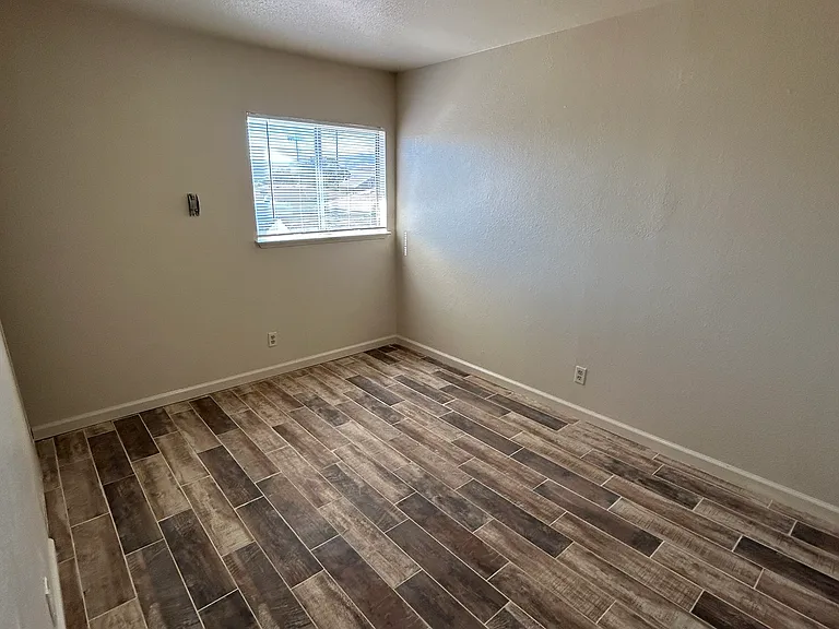 1200 Oak Ave #C — Photo 11