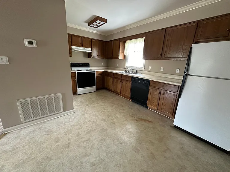 511 Scenic Dr #1 — Photo 11