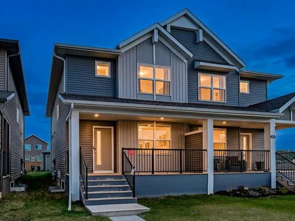 326 NW Creekside Blvd SW, Calgary, AB T2X 4Y1