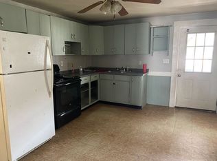 66 Mulberry St #3, Claremont, NH 03743