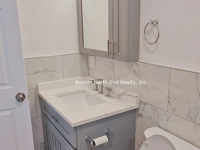 130 Salem St #2 — Photo 7