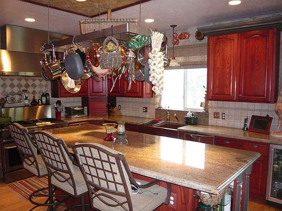 3rd image of 388 E Cross Creek Ln
