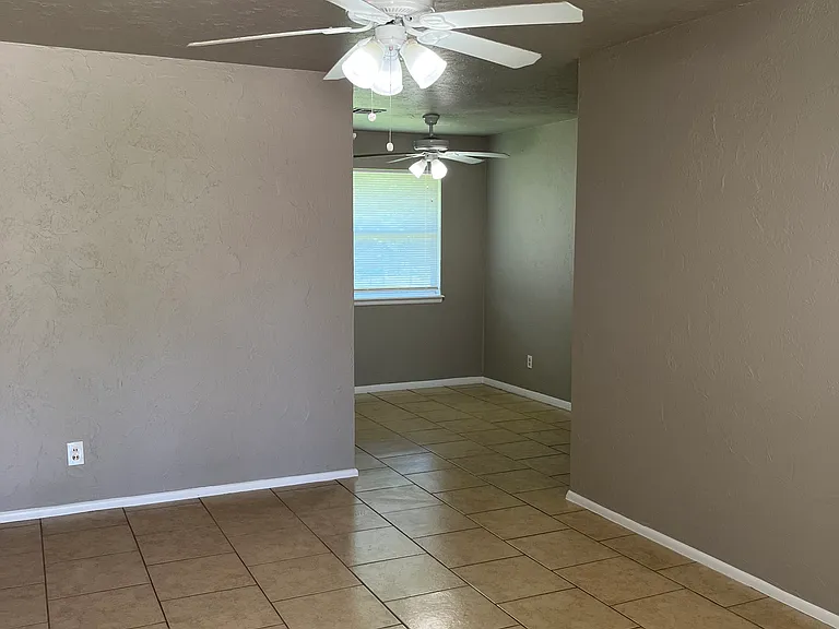 308 Arnold Ave #1 — Photo 10