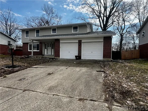 4950 Sweetbirch Dr, Dayton, OH 45424