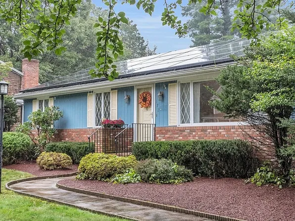 172 South Rd, Bedford, MA 01730