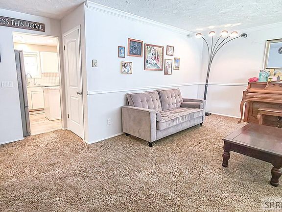 5th image of 619 Mark Ave