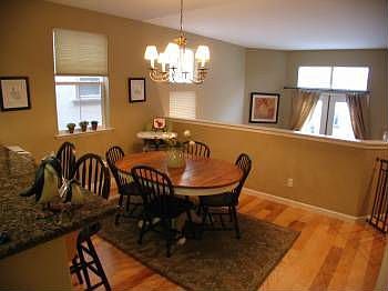 4th image of 358 Heritage View Ter