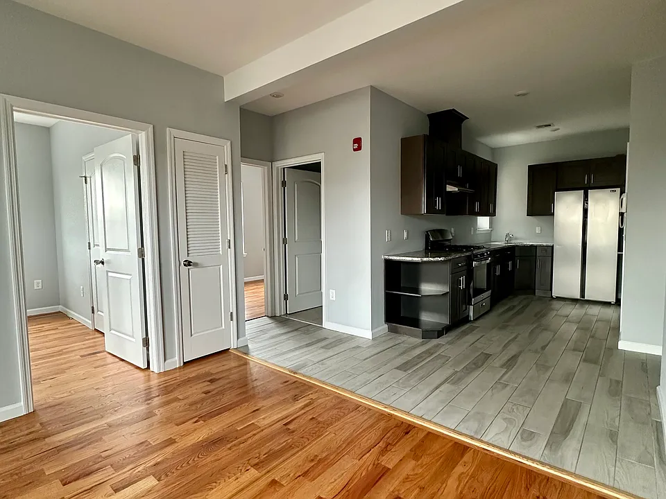 201-205 Marshall St #5