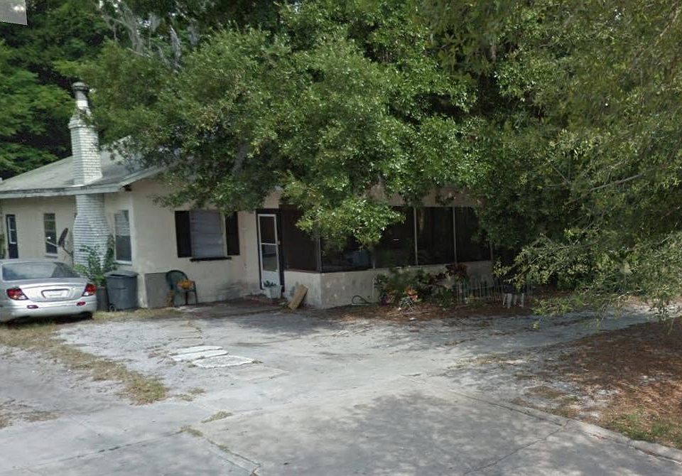 1st image of 206 S Holly Ave