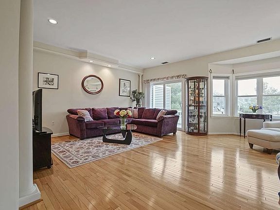 5th image of 1200 Salem St APT 110