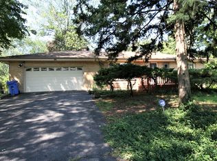 7602 Brookbank Rd, Willowbrook, IL 60527