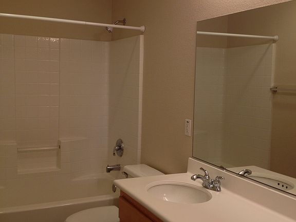 3rd image of 26203 Castle Ln