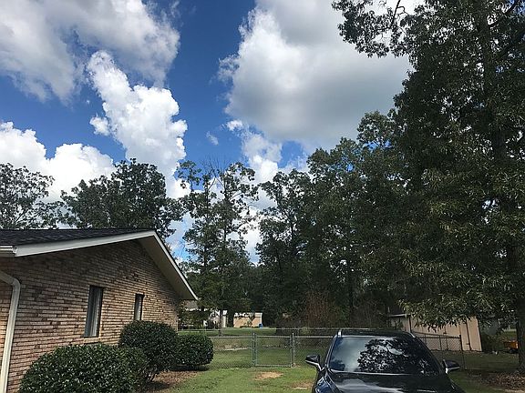 4th image of 6 N Brannon Ct