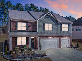 8033 Louis Dr, Locust Grove, GA