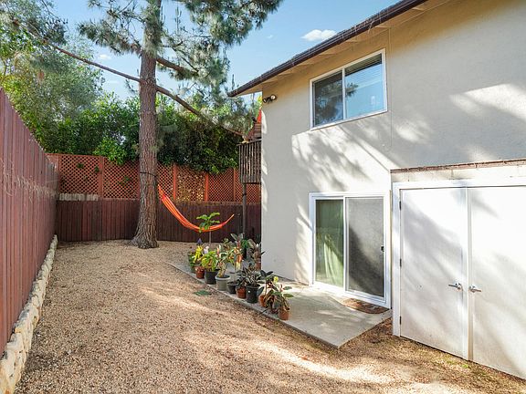 4th image of 124 Citrus Ave