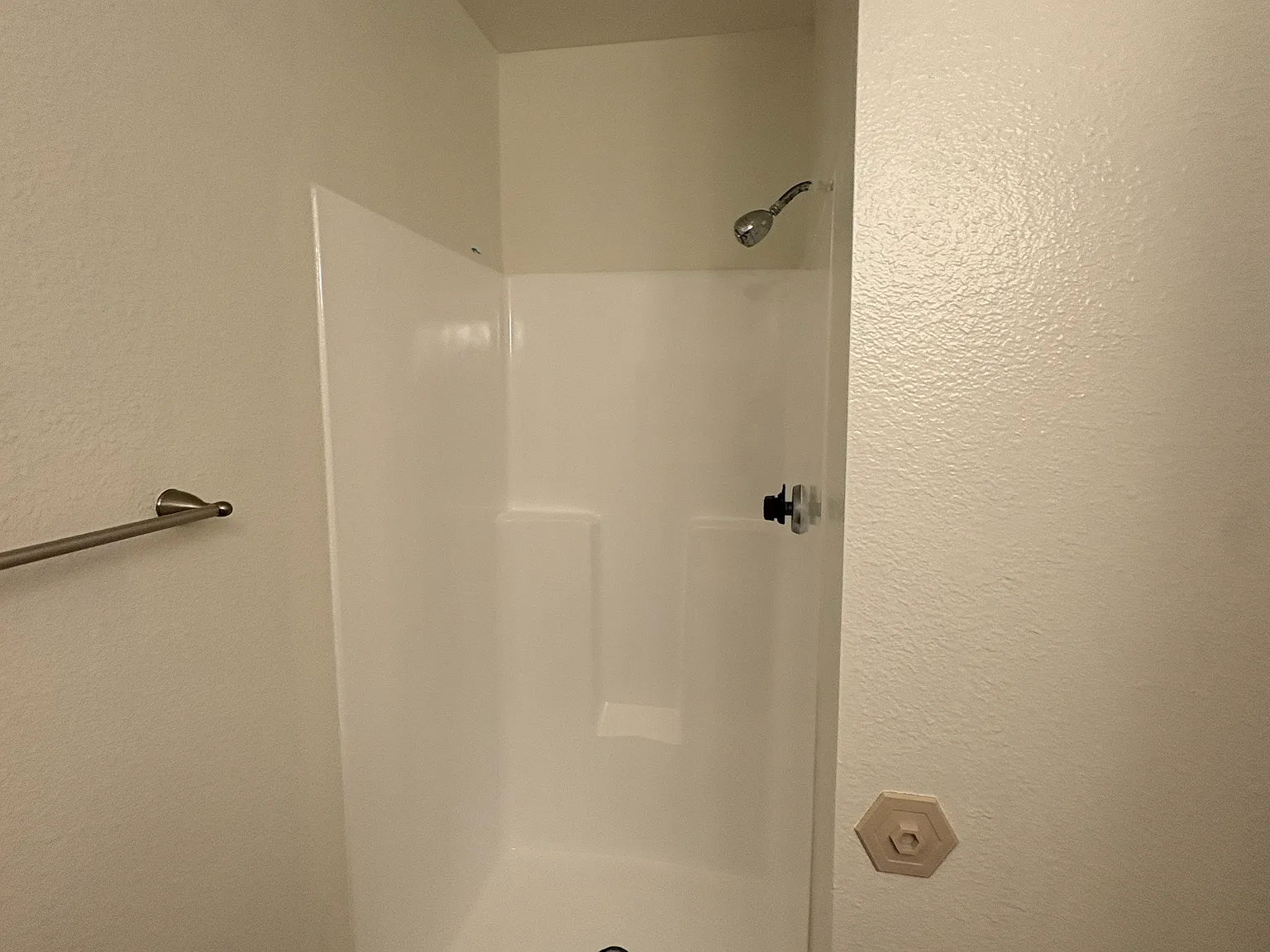 2 bed, 800 sqft, $2,395 — Photo 3