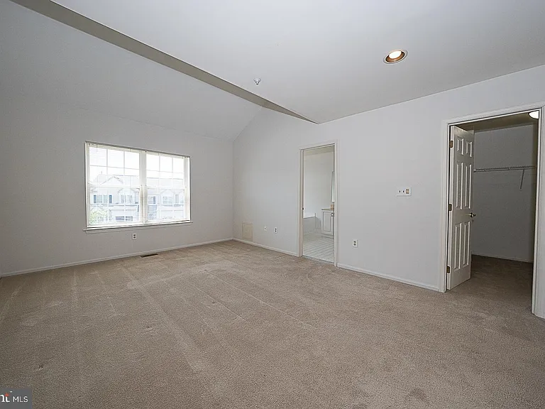 757 Whitetail Cir — Photo 14