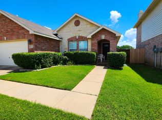 6613 Longleaf Ln, Denton, TX 76210