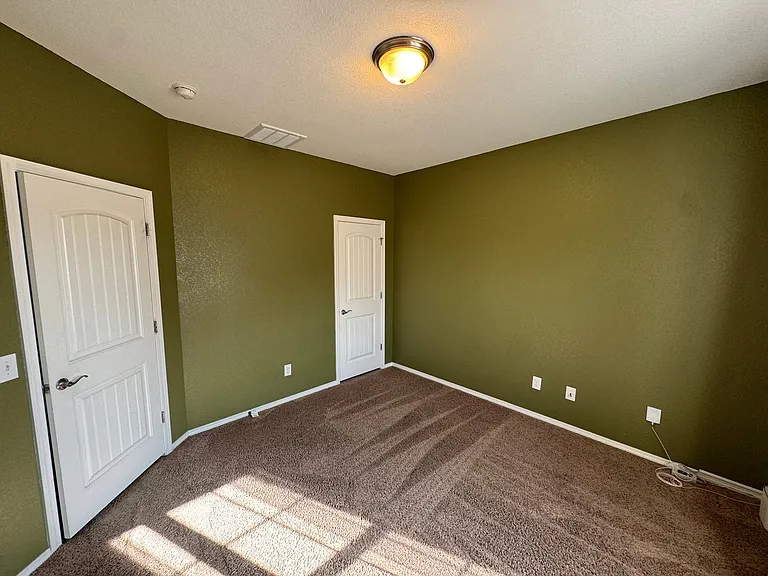 6505 S 50th St — Photo 15