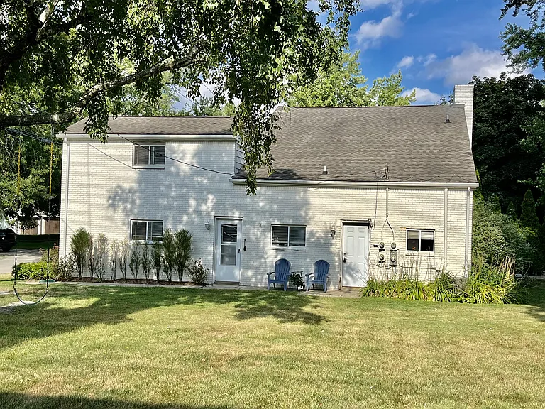 62 Madison Ct #4 — Photo 17
