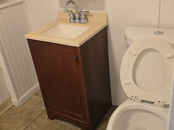 4th image of 309 Lancaster St APT 3