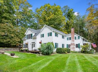 4 State Park Rd, Chester, NJ 07930
