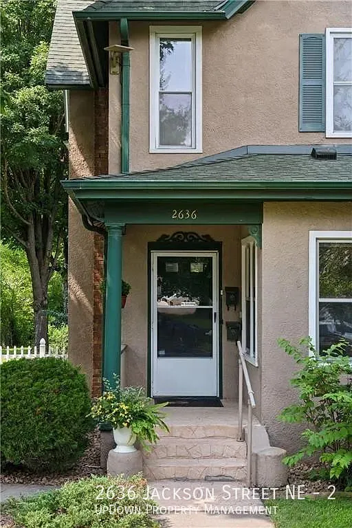 "Charming 2-Bedroom Upper Level Unit in Duplex with Gleaming Hardwood Floors in Vibrant NE Minnea... — Photo 1