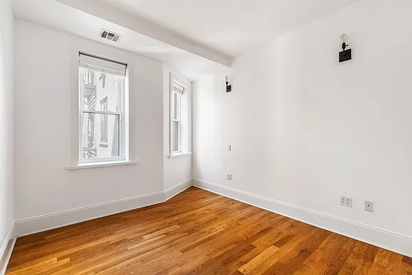 Rented by Compass | media 8