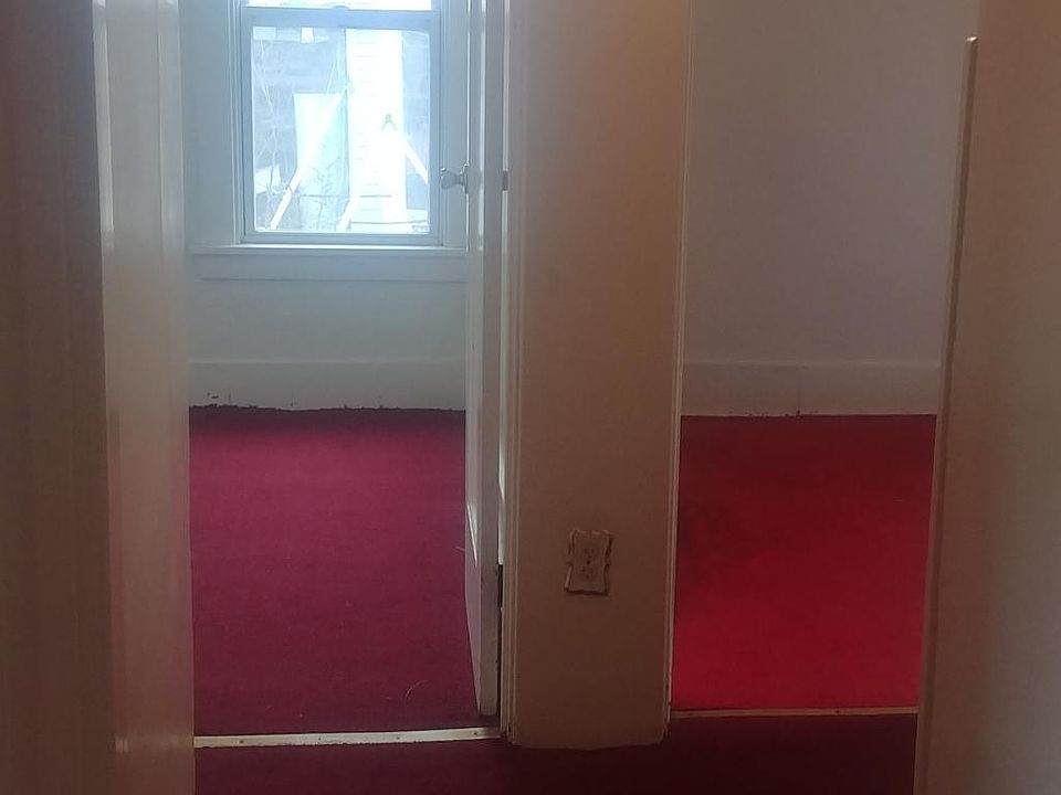 1st image of 142 Victoria Ave