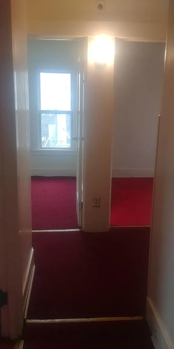 142 Victoria Ave photo 1