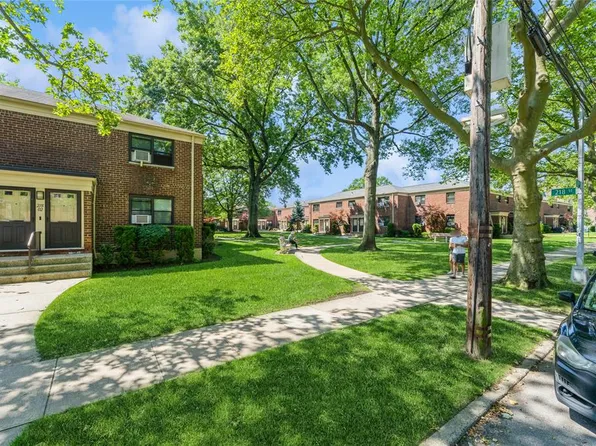 217-22 73rd Avenue image 11 of 17