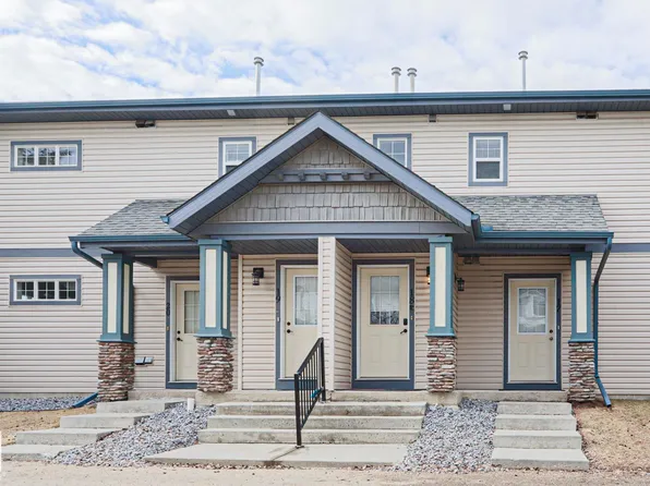 2565 Hanna Cres NW #18, Edmonton, AB T6R 0M4