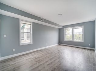 77 Randolph Ave APT 2F, Jersey City, NJ 07305