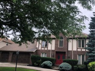 18936 Heritage Trl, Strongsville, OH