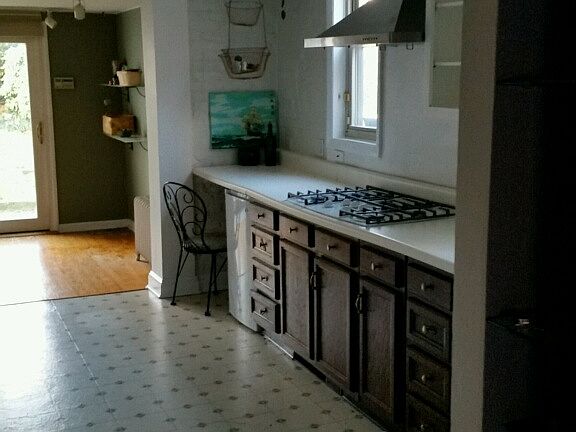 4th image of 1516 Gilpin Ave