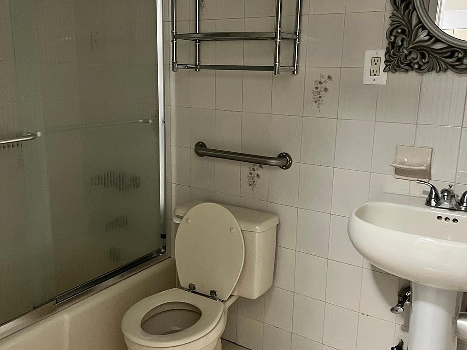 2nd image of 848 Vincent Ave #Na