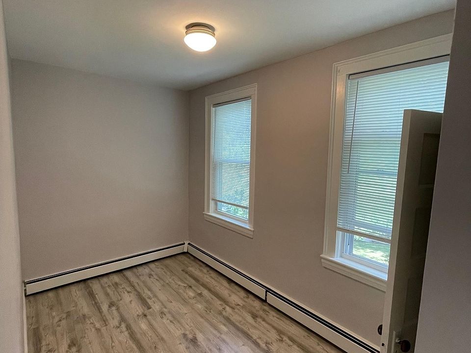2nd image of 50 School St #2B