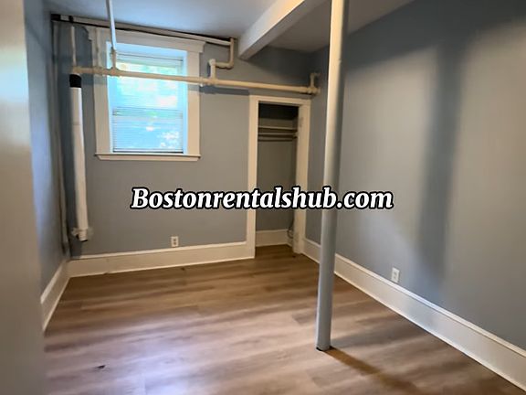 5th image of 10 Alton Pl #2