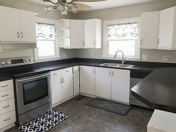 3rd image of 611 Scott Ave