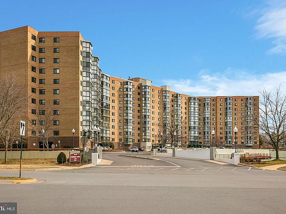 2nd image of 3330 N Leisure World Blvd #5-915