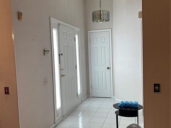 5th image of 656 Nutley Dr #A