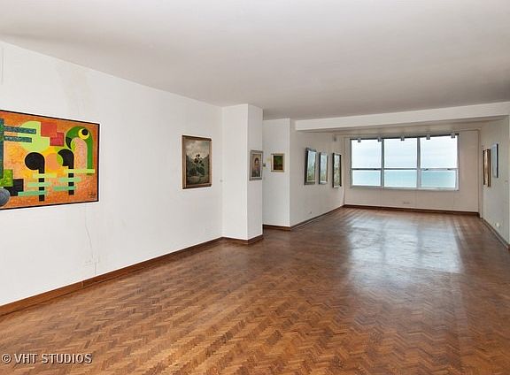 3rd image of 1515 N Astor St #16A-B
