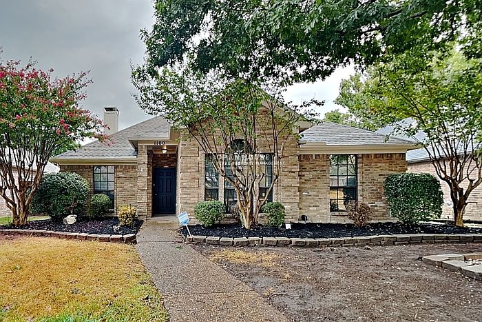 1st image of 1100 Pin Oak Ln