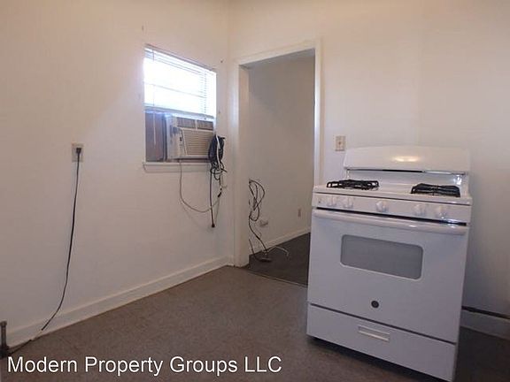 3rd image of 407 N 8th St APT B
