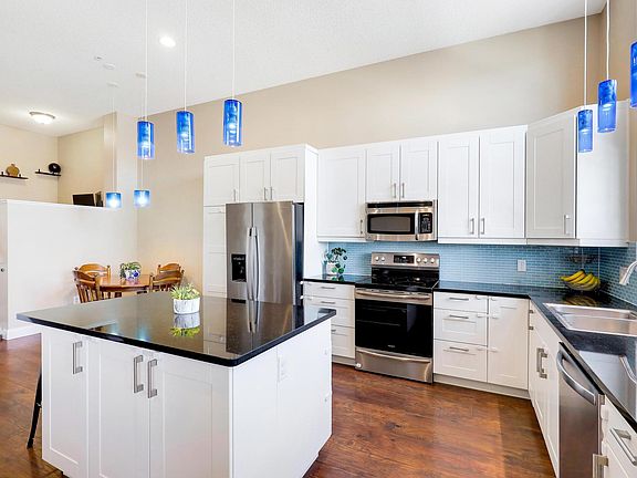 4th image of 2832 Clover Ridge Dr