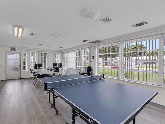 4th image of 2910 E Golf Boulevard