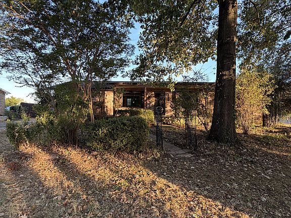3rd image of 2989 Brantley Dr